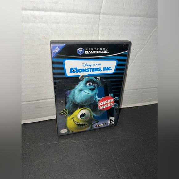 Monsters, Inc. Scream Arena Nintendo GameCube Game Complete Disc Is Mint - Picture 1 of 3